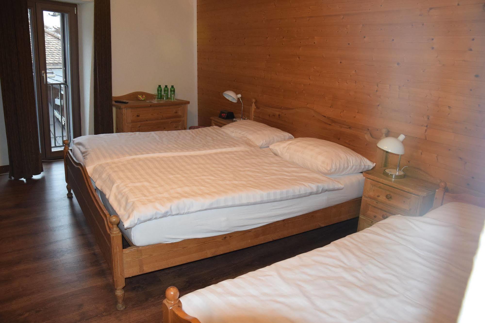 Hotel Sonne Einsiedeln Ngoại thất bức ảnh