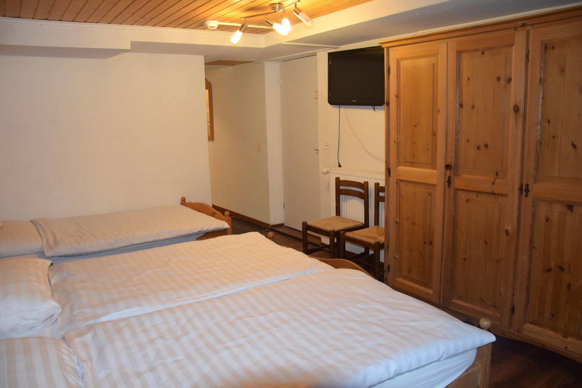 Hotel Sonne Einsiedeln Ngoại thất bức ảnh