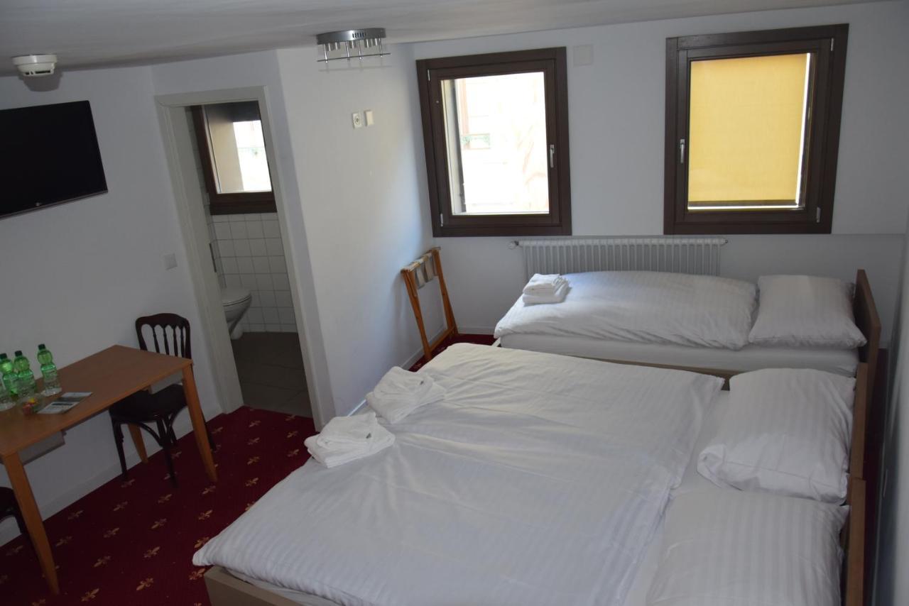 Hotel Sonne Einsiedeln Ngoại thất bức ảnh